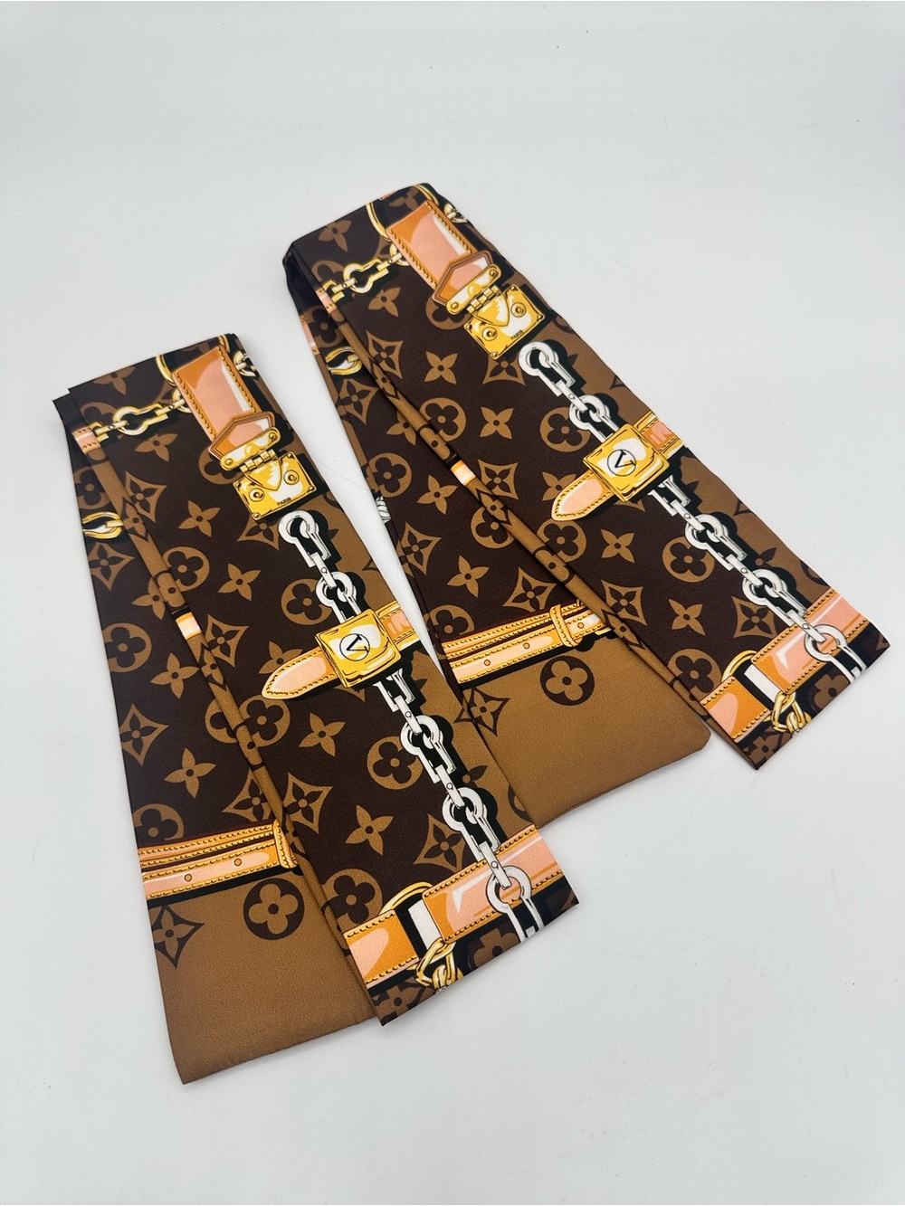 2 Pc Set Lock And Chain Patterned Bag Scarves Brown Gold